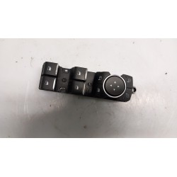 BLOCCO COMANDI ALZACRISTALLI E RETROVISORI EST. P/BLOCCAGG.ELETTR. 020 FORD FOCUS (CGE) (04/18-) ZTDA 2559573