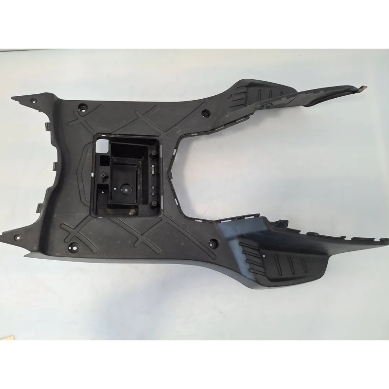 Pavimento appoggiapiedi Kymco Agility 125 R12 (E3) Agility 125 R12 