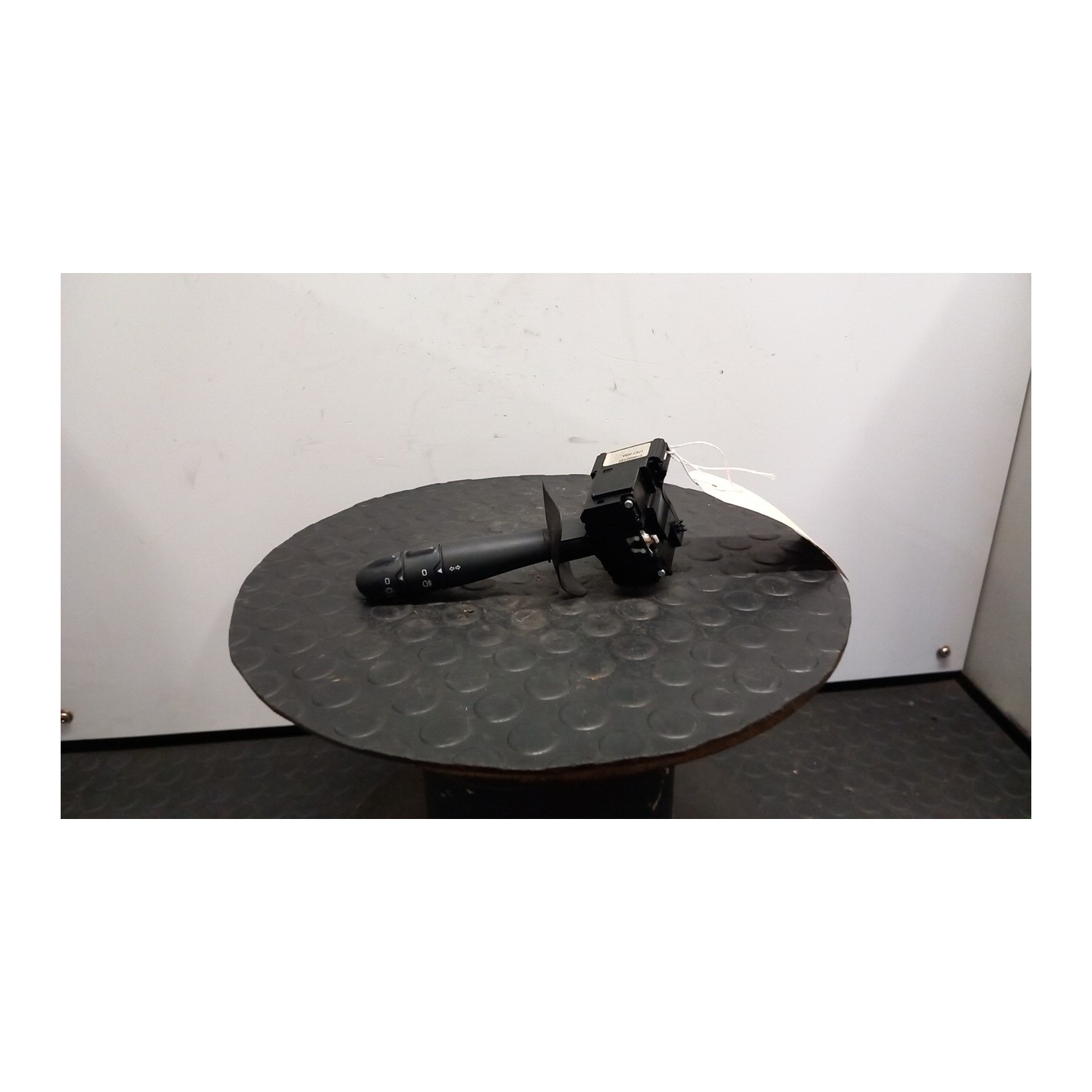 BLOCCO COMANDO VOLANTE LUCI 110 RENAULT CLIO 2A SERIE (05/01-11/10) D7FG7 7701048955