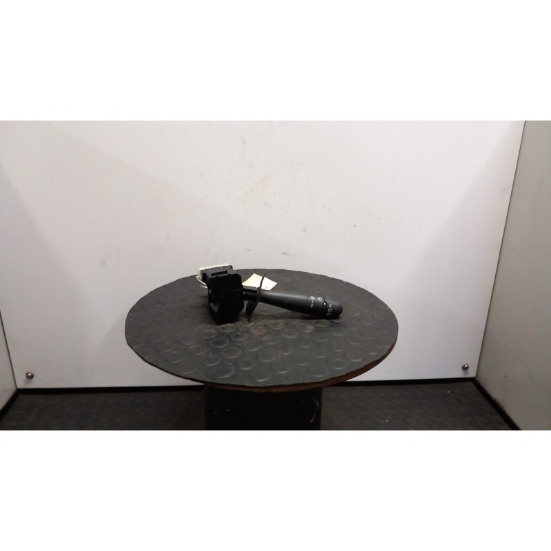 BLOCCO COMANDI TERGICRISTALLI 111 RENAULT CLIO 2A SERIE (05/01-11/10) D7FG7 7701048909