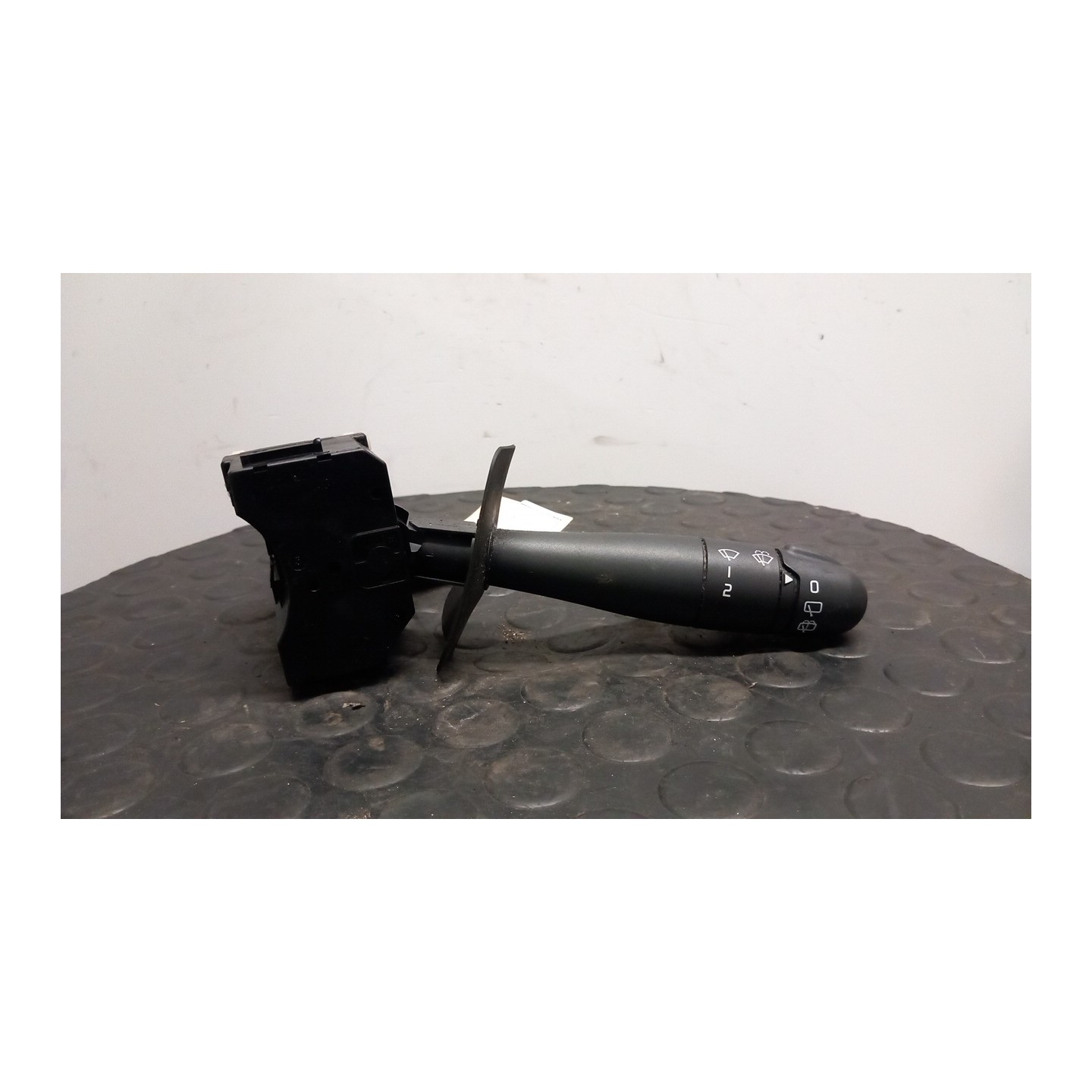 BLOCCO COMANDI TERGICRISTALLI 111 RENAULT CLIO 2A SERIE (05/01-11/10) D7FG7 7701048909