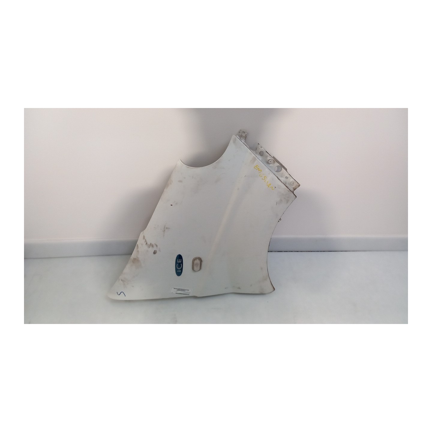 PARAFANGO ANT. DX. 160 RENAULT TRAFIC (09/06-04/10) M9RA6 7782524467