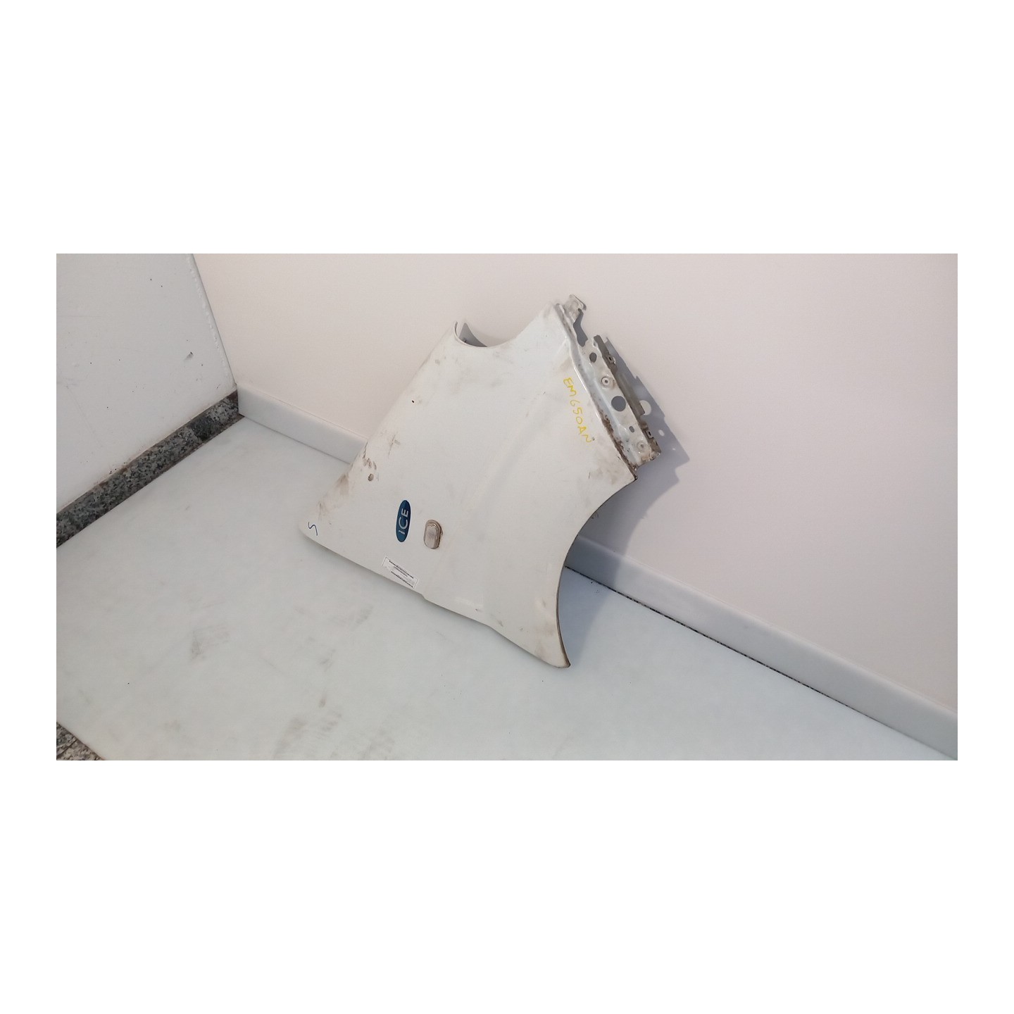 PARAFANGO ANT. DX. 160 RENAULT TRAFIC (09/06-04/10) M9RA6 7782524467