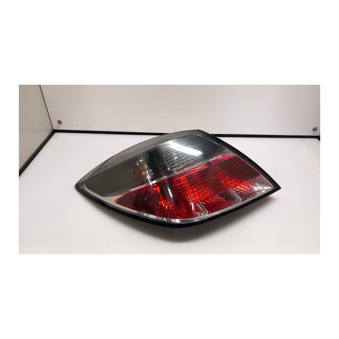 FANALE POST. SX. 040 OPEL ASTRA (A04) (01/04-03/11) Z16XEP 93190790