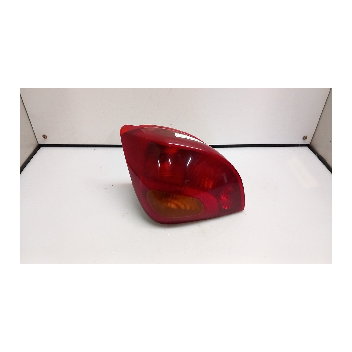 FANALE POST. SX. 044 FORD FIESTA (DX) (09/99-02/02) DHF 5028375