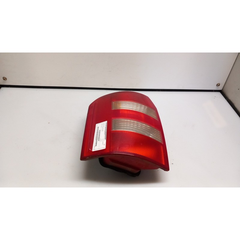 FANALE POST. SX. 077 AUDI A2 (8Z) (06/00-02/06) BBY 8Z0945095B