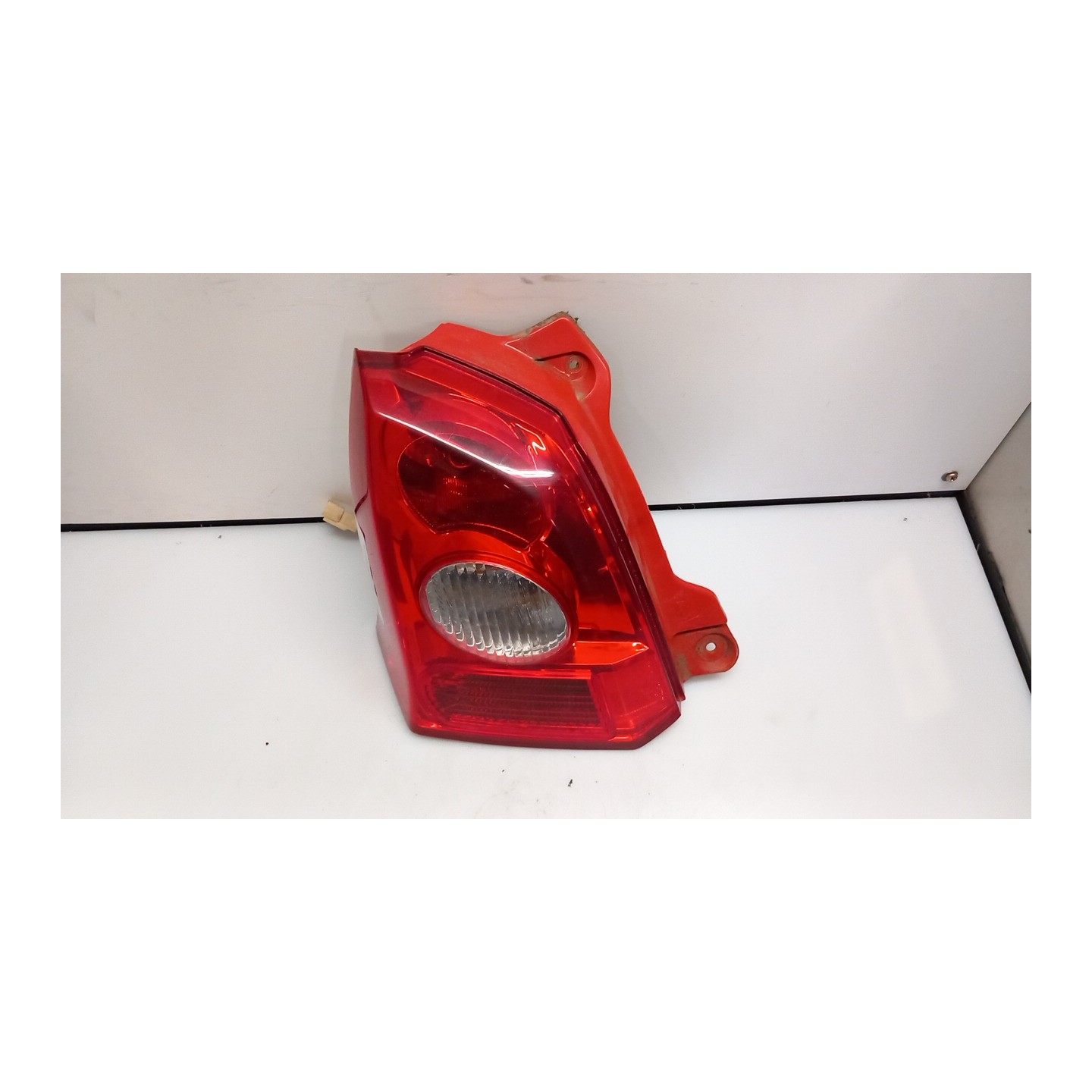 FANALE POST. SX. 095 NISSAN PIXO (UA0) (04/09-) K10B 265554A00E