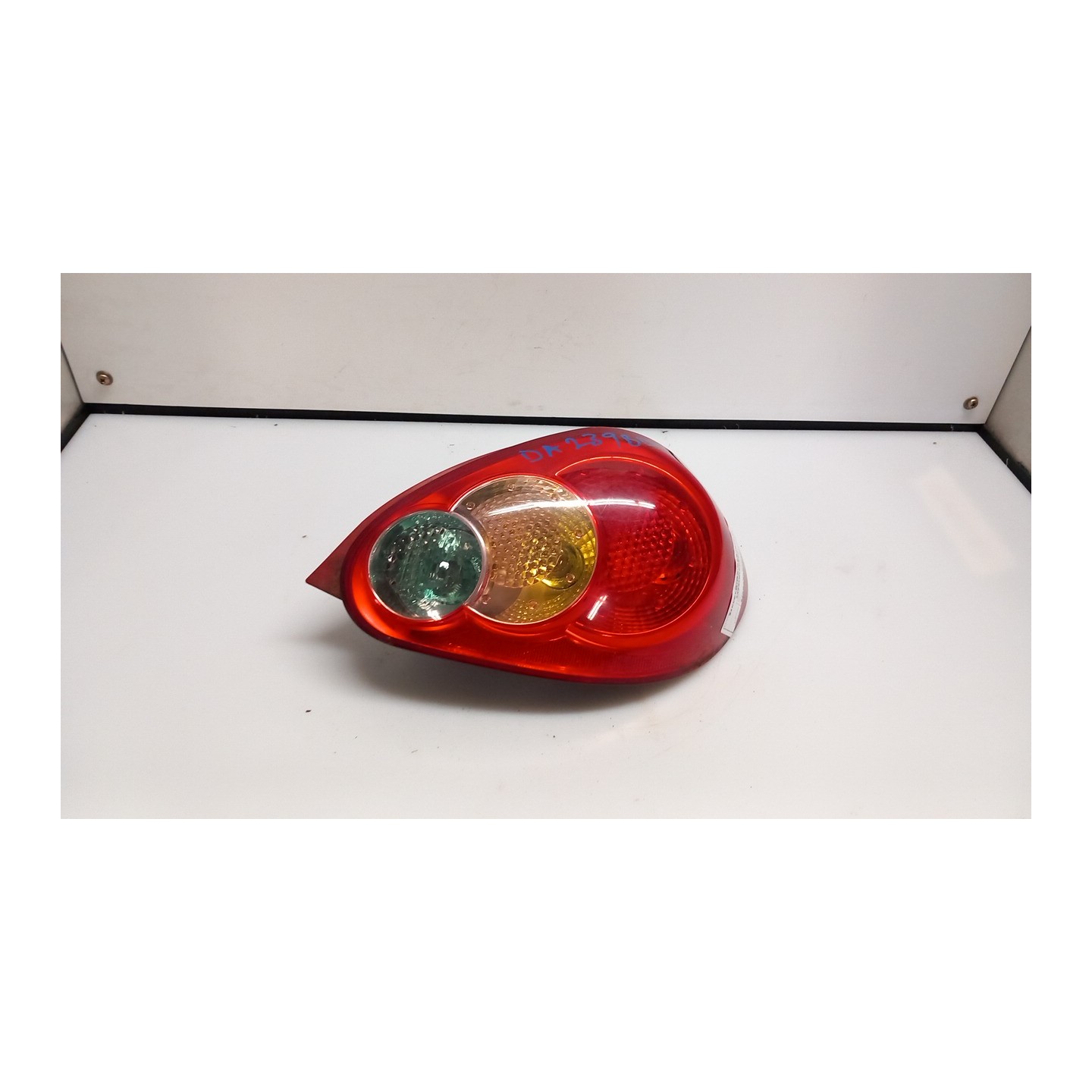 FANALE POST. DX. 096 TOYOTA AYGO 1A SERIE (04/05-10/14) 1KRFE 815510H070