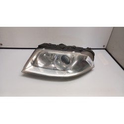 PROIETTORE CON REGOLATORE ALTEZZA SX. 111 VOLKSWAGEN PASSAT (3B) (10/00-03/06) AVF 3B0941015AN