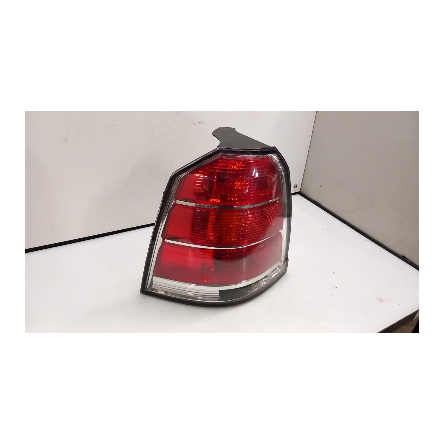 FANALE POST. SX. 054 OPEL ZAFIRA (A05) (06/05-) Z18XER 93190792