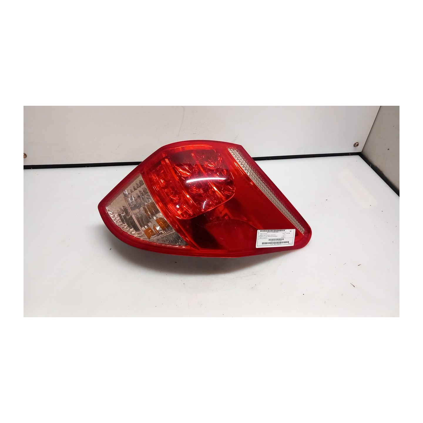 FANALE POST. DX. 055 TOYOTA RAV 4 3A SERIE (01/06-10/10) 2ADFHV 8155142091