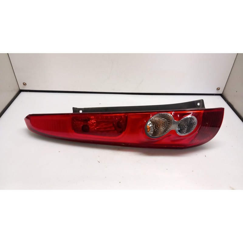 FANALE POST. SX. 068 FORD FIESTA (CBK) (03/02-12/05) FUJA 1324578