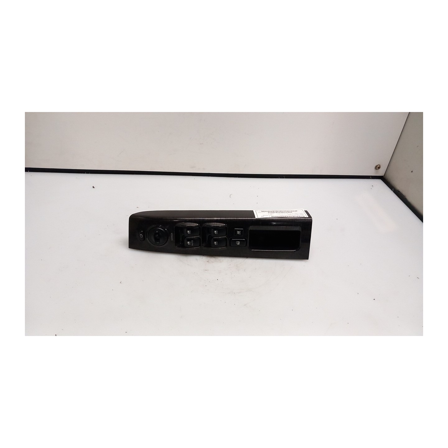 BLOCCO COMANDI ALZACRISTALLI C/RETROV. EST. RIPIEGHEVOLE EL 004 KIA SORENTO 1A SERIE (08/06-11/09 D4CB 935703E230WK