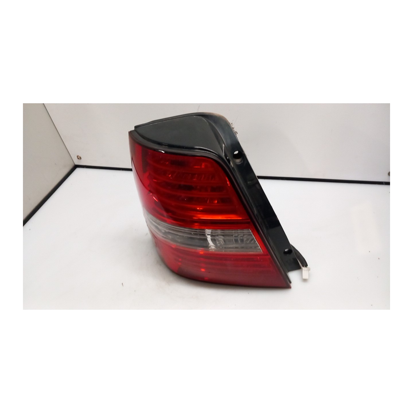 FANALE POST. SX. 006 KIA SORENTO 1A SERIE (08/06-11/09 D4CB 924013E510