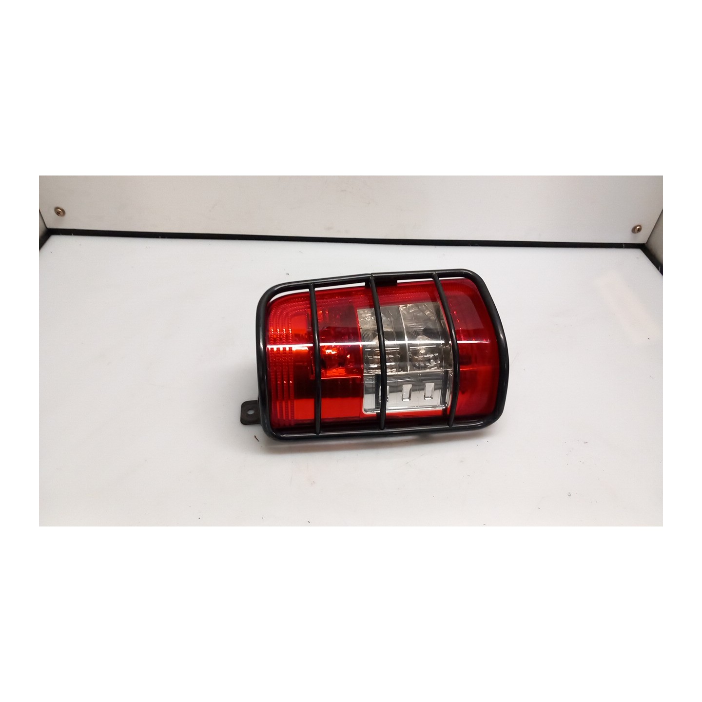 FANALE POST. 2 PORTE POST SX. 013 PEUGEOT RANCH (M59) (11/02-08/09) 9HX 6350EC