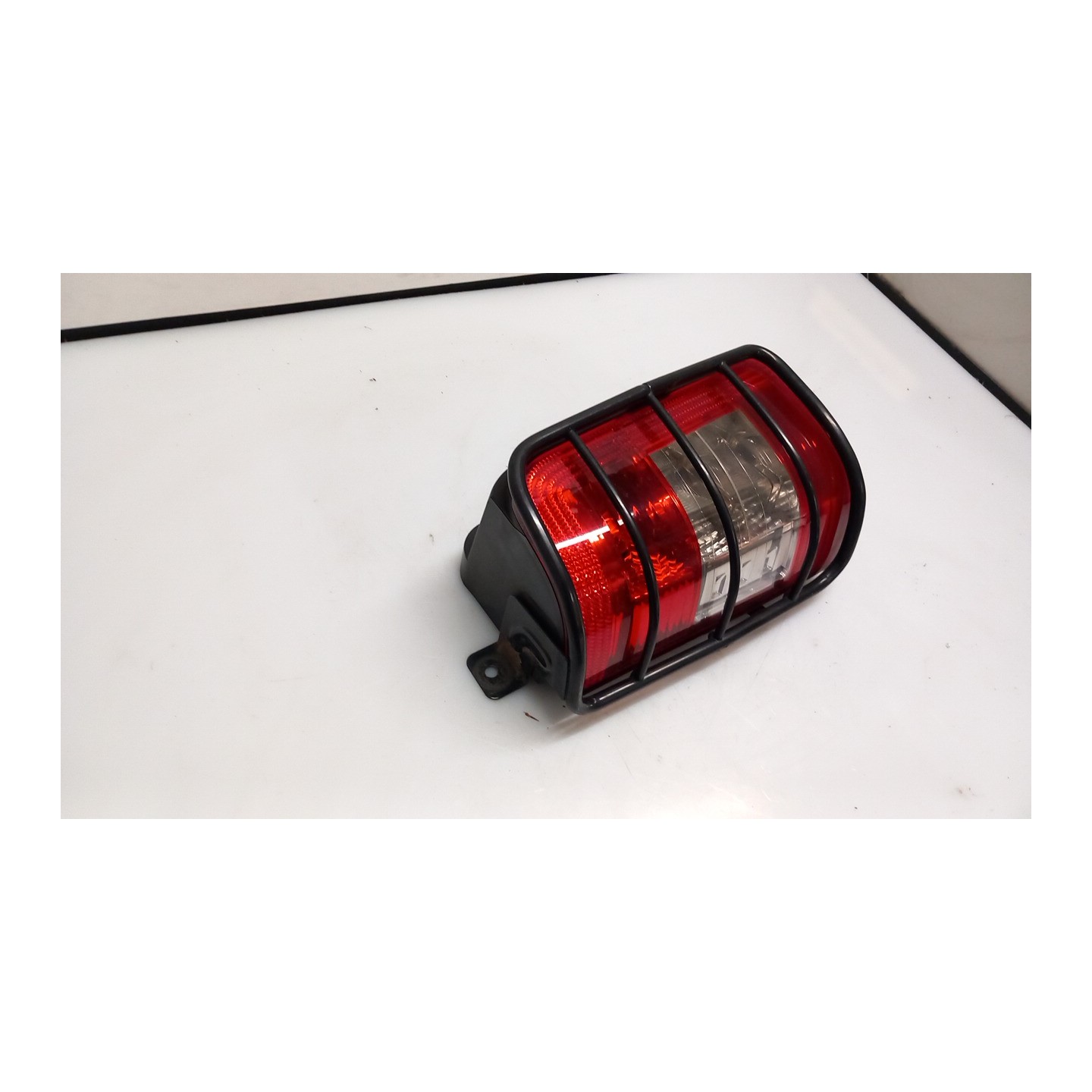 FANALE POST. 2 PORTE POST SX. 013 PEUGEOT RANCH (M59) (11/02-08/09) 9HX 6350EC