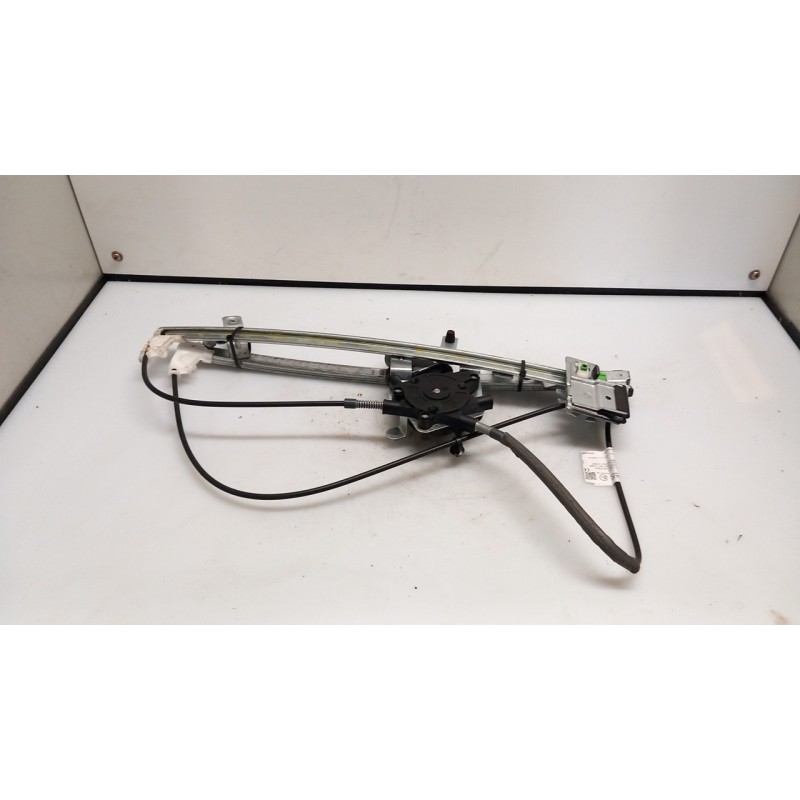 ALZACRISTALLO ELETTR. PORTA ANT. C/MOTORINO SX. 031 PEUGEOT RANCH (M59) (11/02-08/09) 9HX 9221G3
