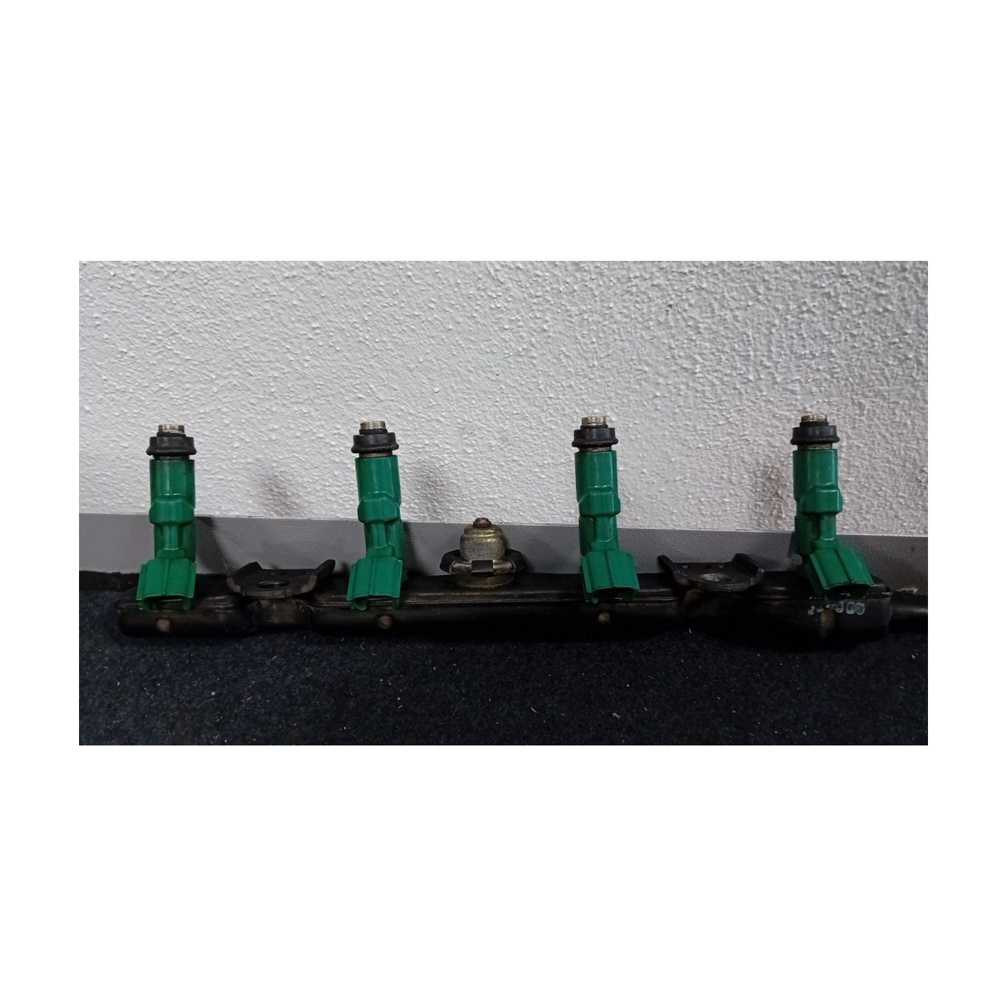 DISTRIBUTORE CARBURANTE 075 TOYOTA YARIS (03/99-11/05)     (JPP) 2NZFE 2380721010