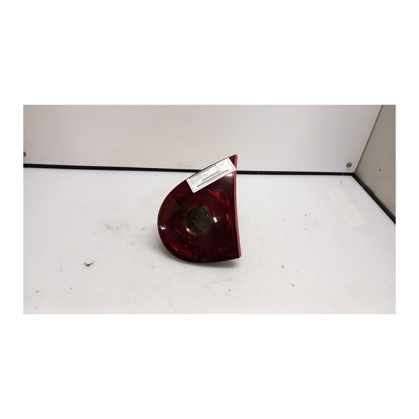 FANALE POST. PARTE INT. SEIMA/AL DX. 091 VOLKSWAGEN GOLF (1K) (10/03-12/09) BLS 1K6945094E