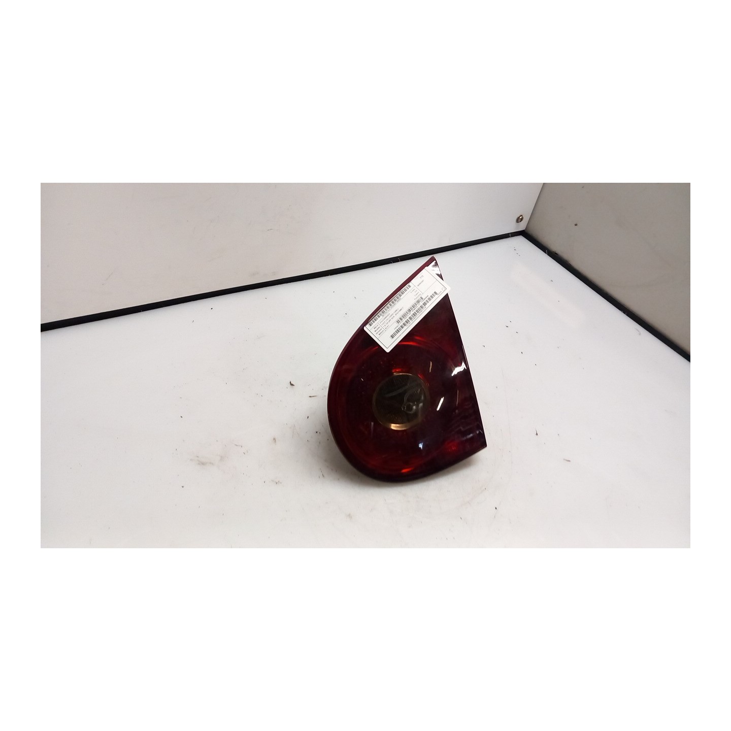 FANALE POST. PARTE INT. SEIMA/AL DX. 091 VOLKSWAGEN GOLF (1K) (10/03-12/09) BLS 1K6945094E