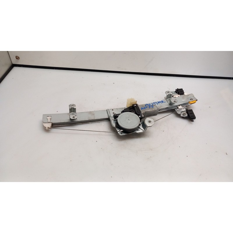 ALZACRISTALLO ELETTR. PORTA ANT. SX. 121 NISSAN MICRA (K14FR) (01/17-) K9K 807015FA1A
