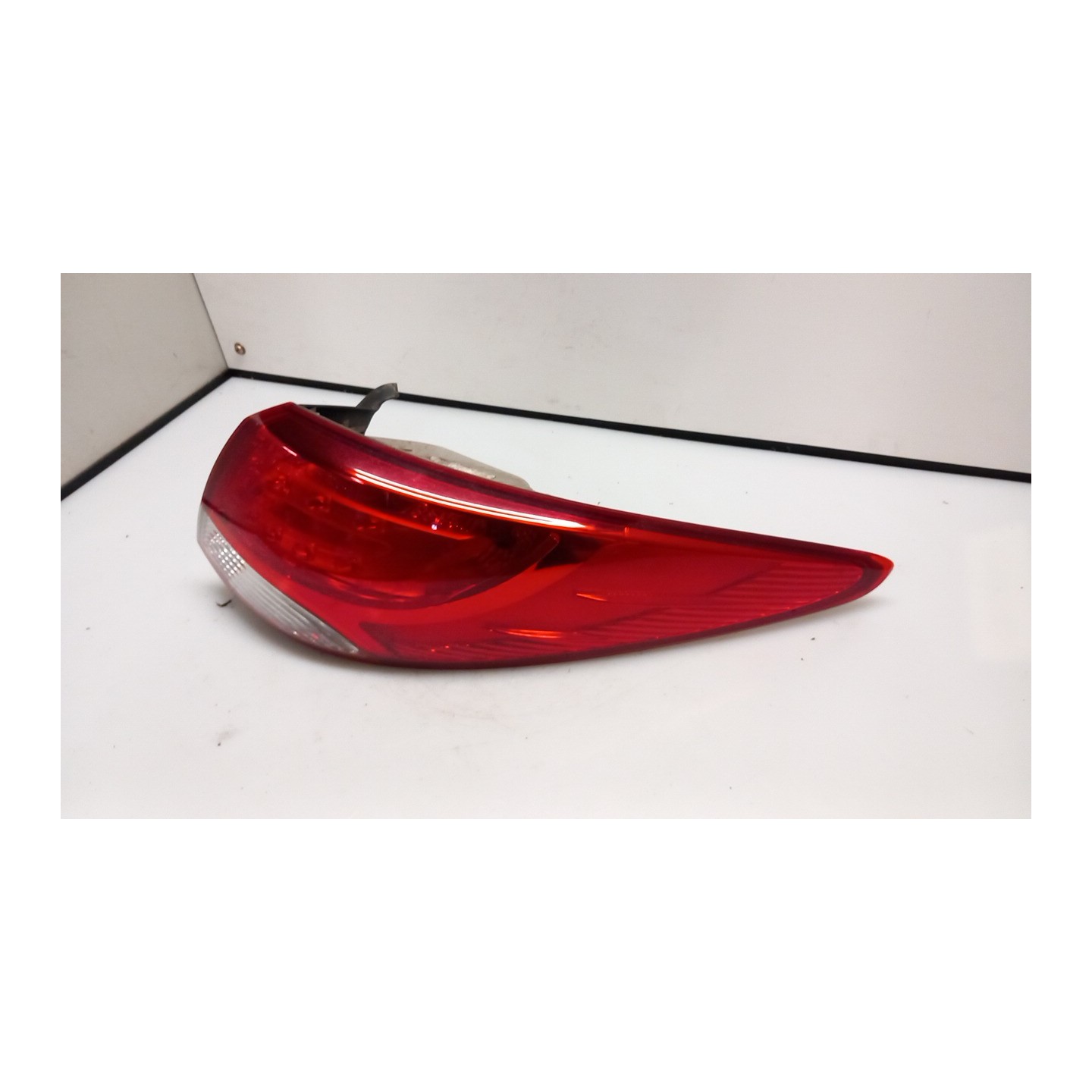 FANALE POST. PARTE EST. DX. 136 HYUNDAI IX35 (02/10-12/15) D4HA 924022Y000