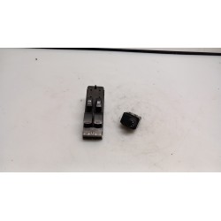 BLOCCO COMANDI ALZACRISTALLI 143 OPEL AGILA (H08) (01/08-) K10B 93194977