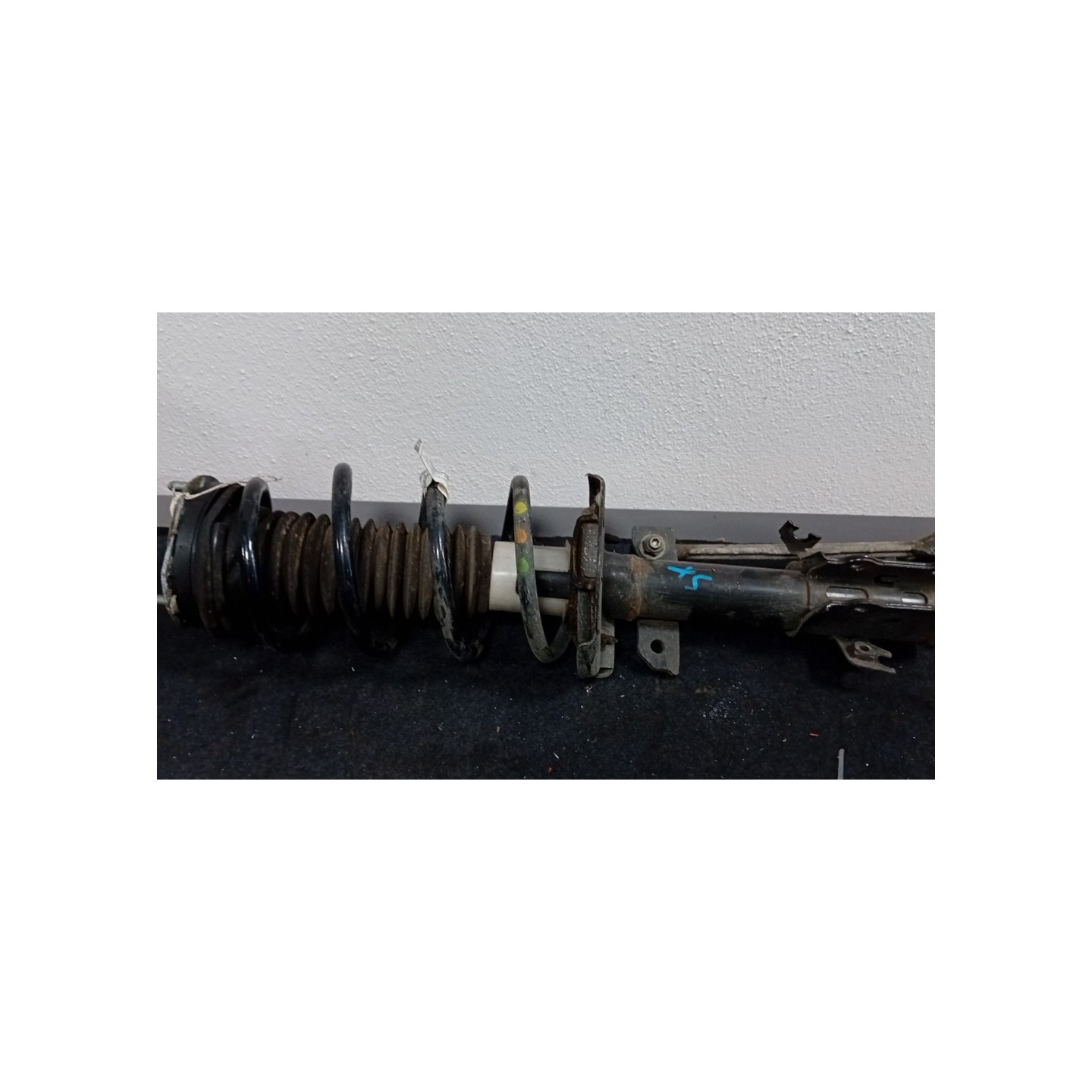 AMMORTIZZATORE ANT. SX. 153 FORD FIESTA (CCN) (11/12-) P4JD 2025104