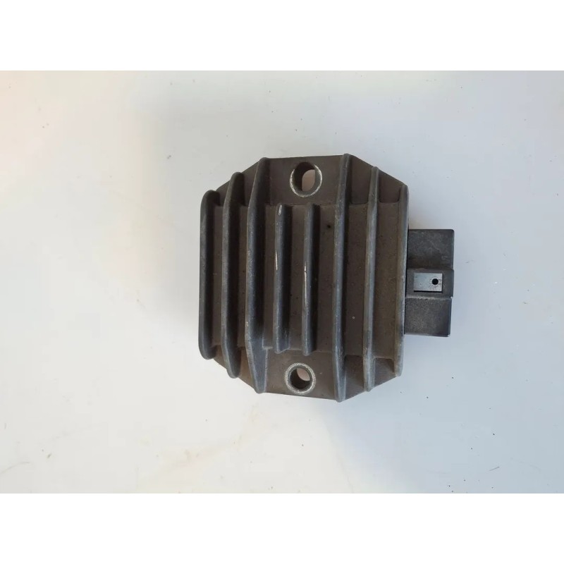 Regolatore tensione Piaggio Vespa 125 LX (05-10) Vespa 125 LX 