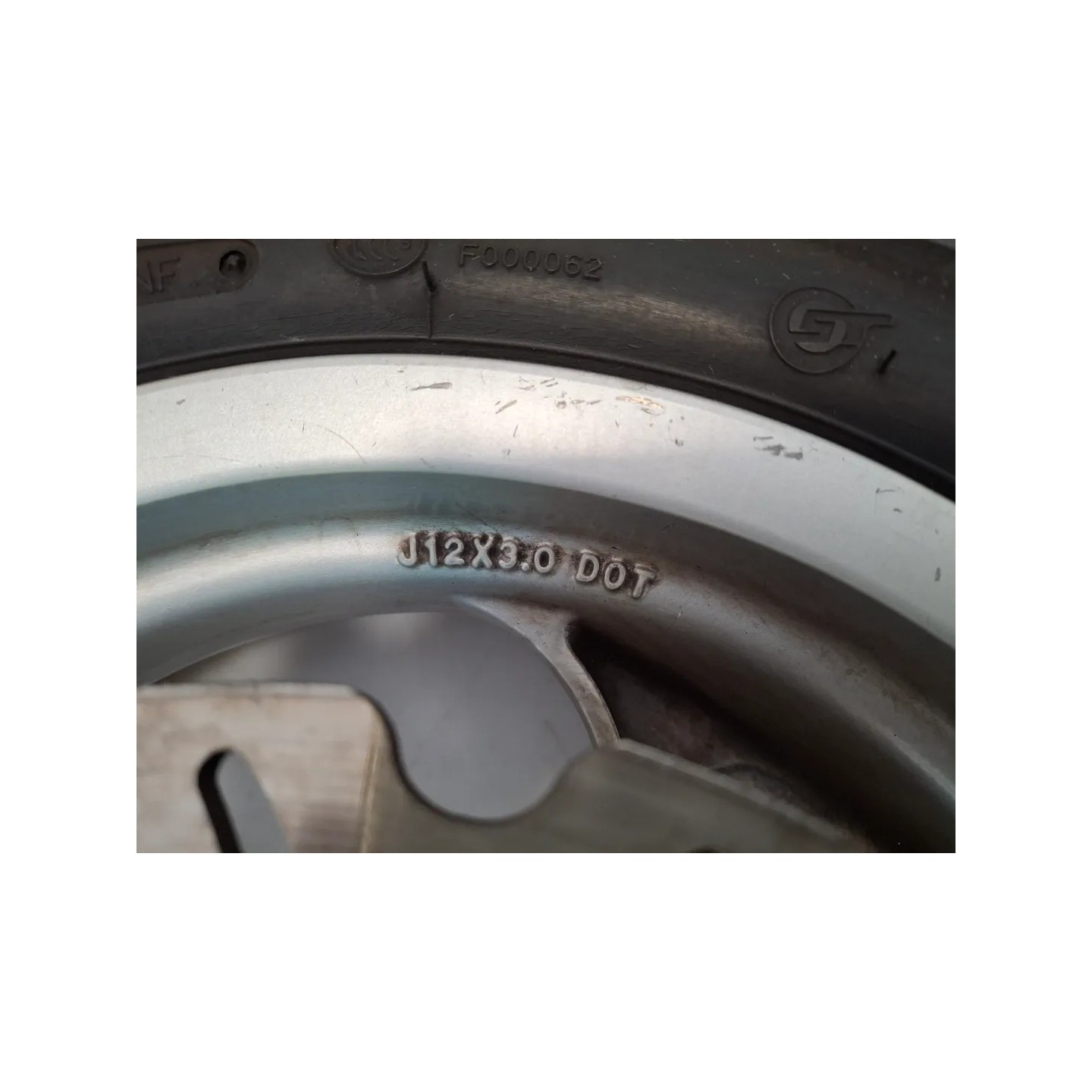 Ruota/cerchio anteriore con cuscinetti Kymco Grand Dink Grand Dink 250 