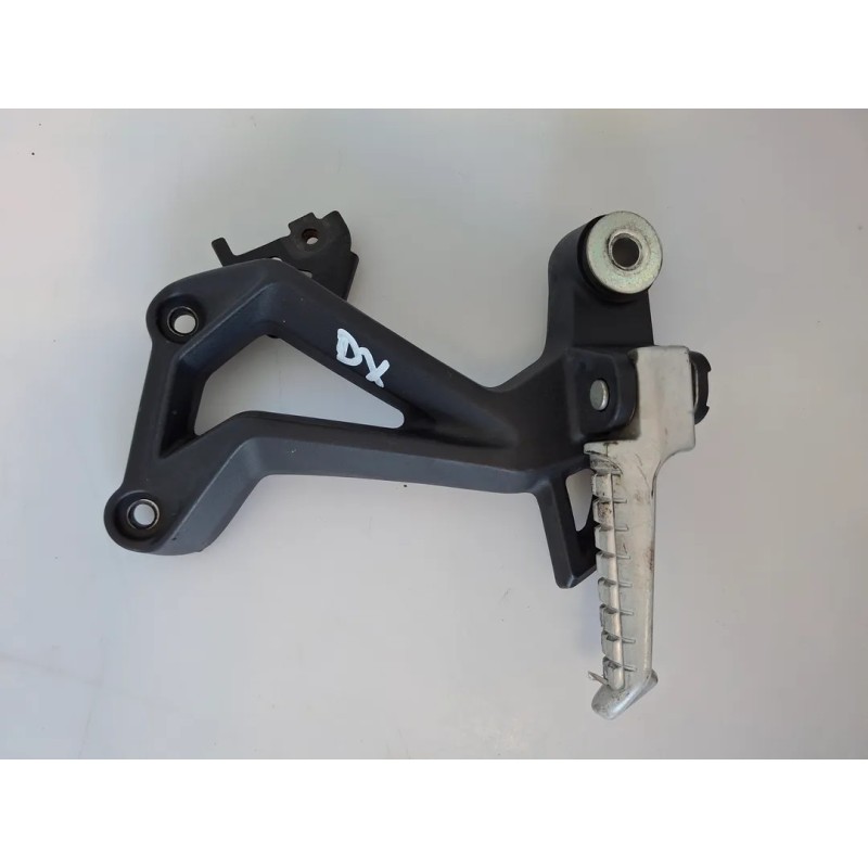 Pedana appoggiapiede posteriore completo Voge Brivido 500 Brivido 500 R Destro