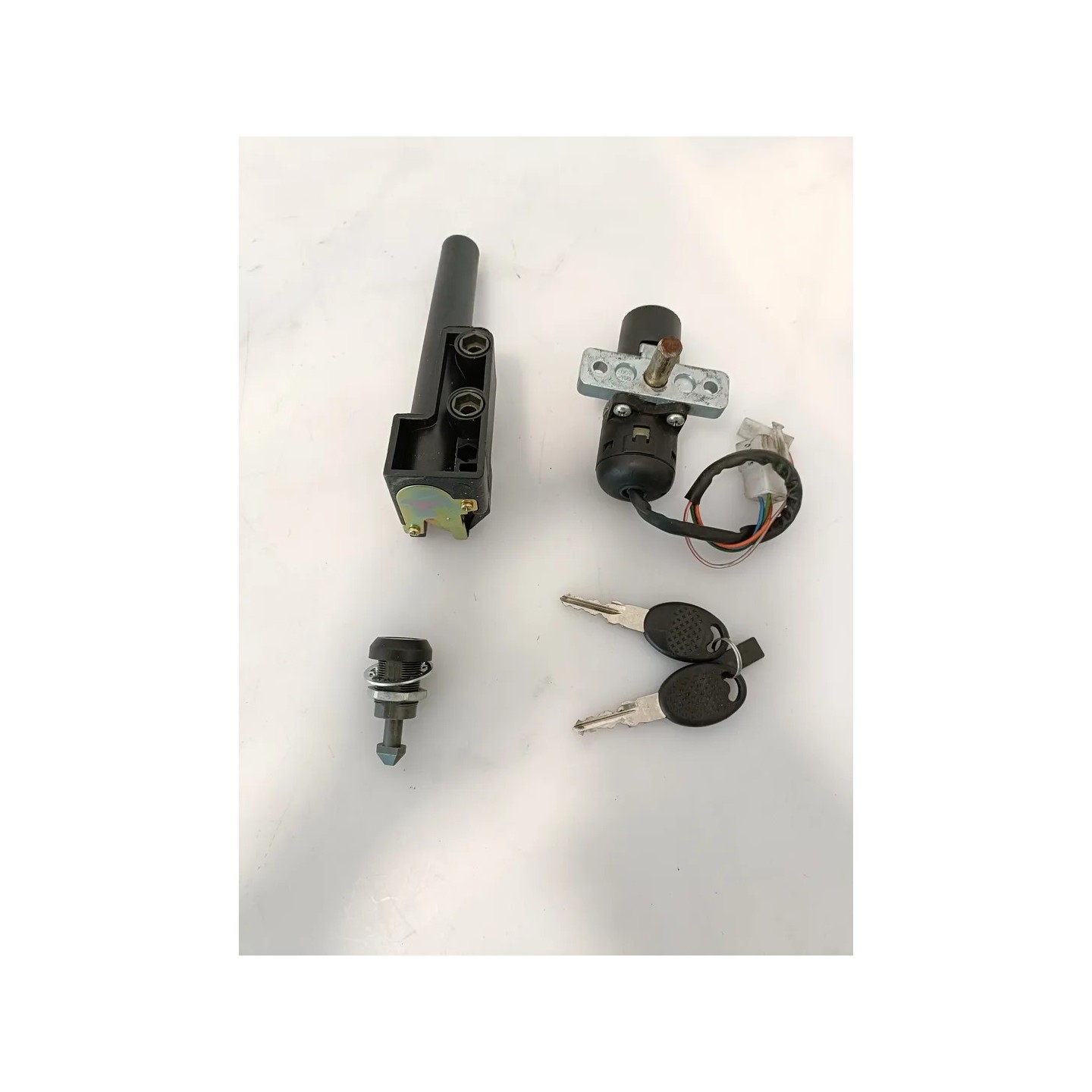 Commutatore avviamento e bloccasterzo Aprilia Scarabeo 50 2T (10-14) Scarabeo 50 2T Net (Motore Piaggio) 