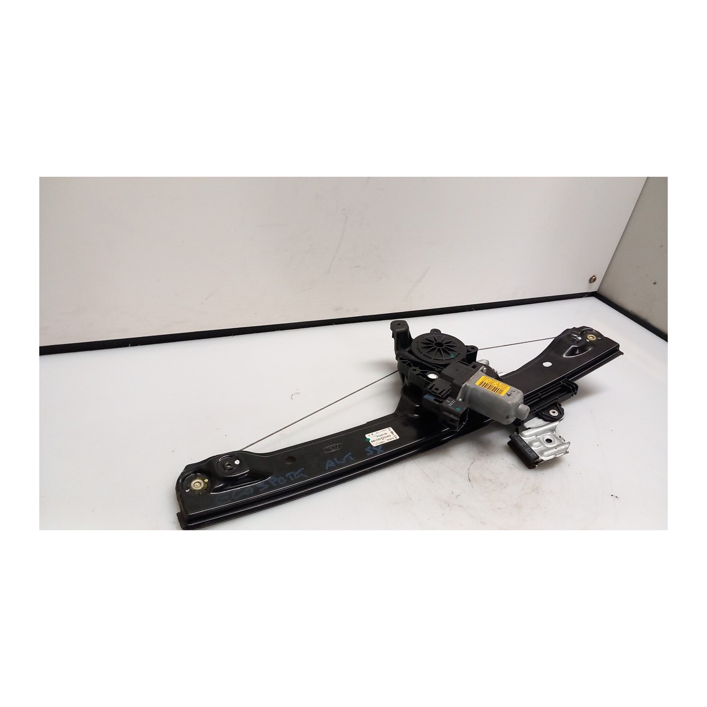 ALZACRISTALLO ELETTR. PORTA ANT. C/MOTORINO SX. 009 FORD ECOSPORT (01/14-12/18) UEJE 1782792