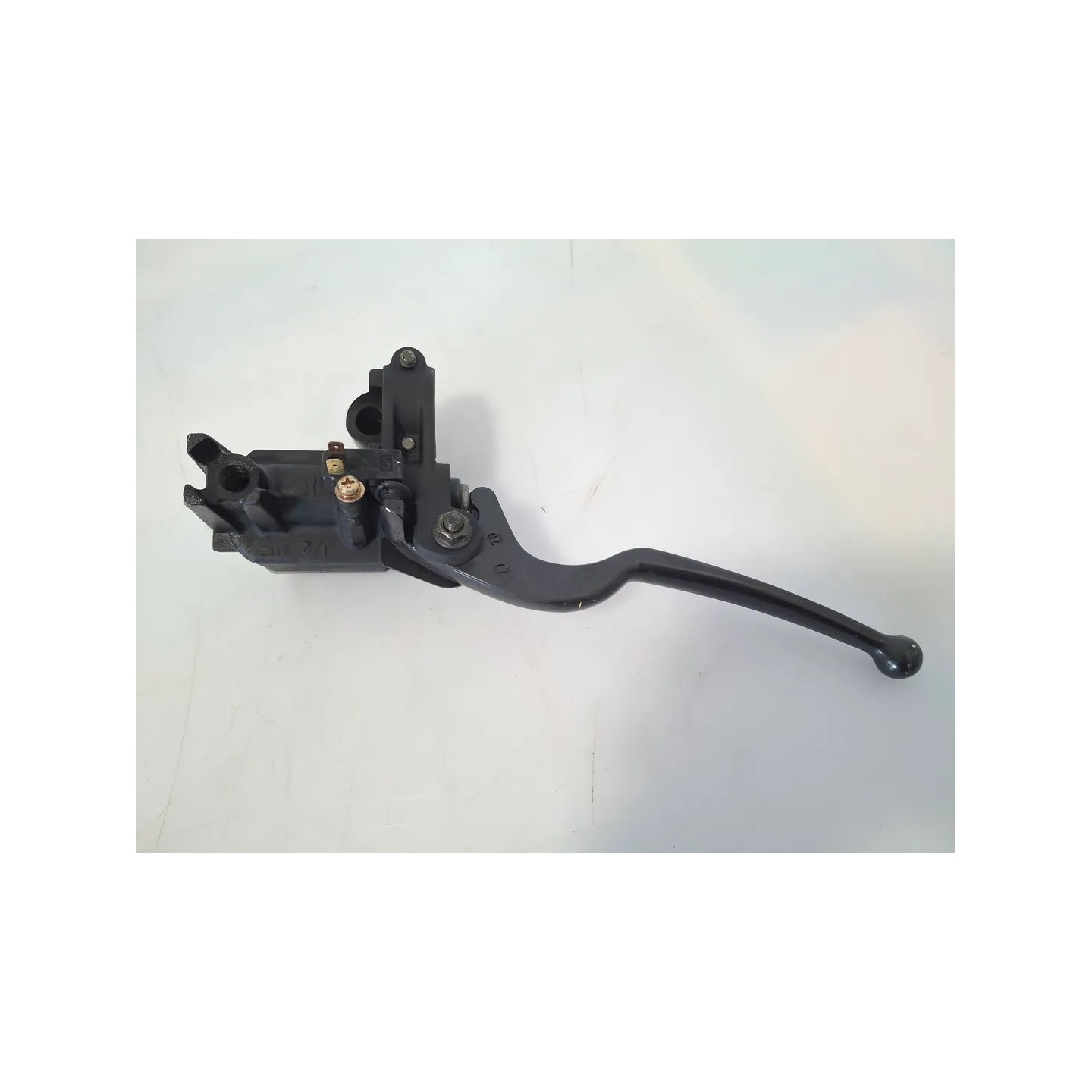Pompa con serbatoio liquido freni anteriore con leva Yamaha X-Max 250 (E2) X-Max 250 Destro