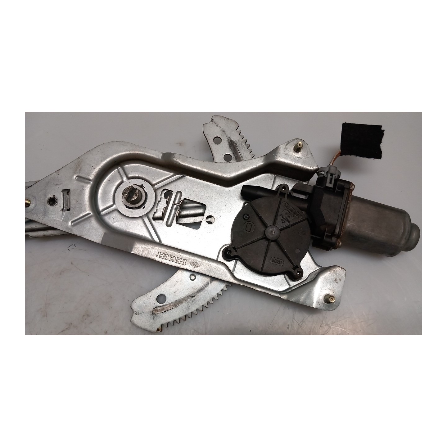 ALZACRISTALLO ELETTR. PORTA ANT. C/MOTORINO DX. 085 NISSAN KUBISTAR (X76) (11/03-10/09) K9KA7 8070000QAN