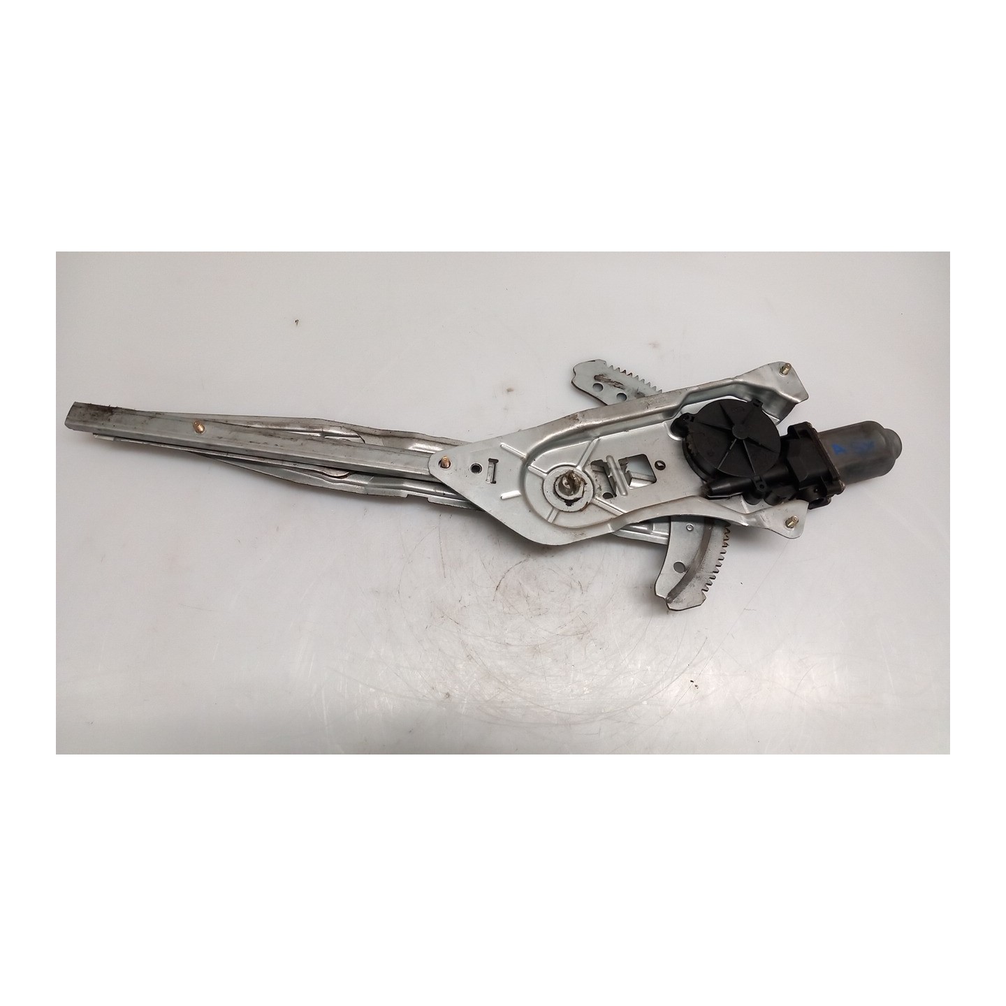 ALZACRISTALLO ELETTR. PORTA ANT. C/MOTORINO SX. 086 NISSAN KUBISTAR (X76) (11/03-10/09) K9KA7 8070100QAN