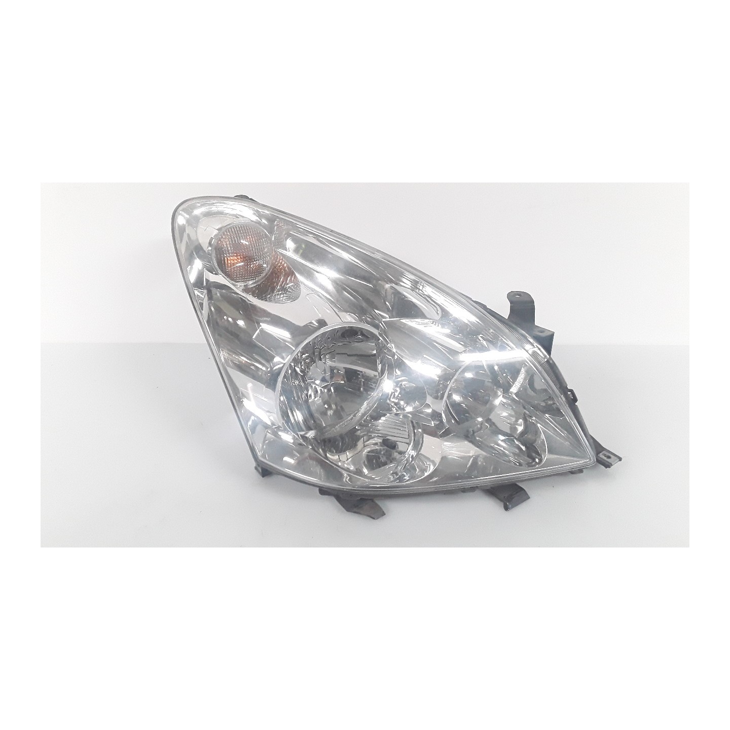 PROIETTORE 05-07 DX. 006 TOYOTA COROLLA VERSO (03/04-12/09) 2ADFHV 811300F010