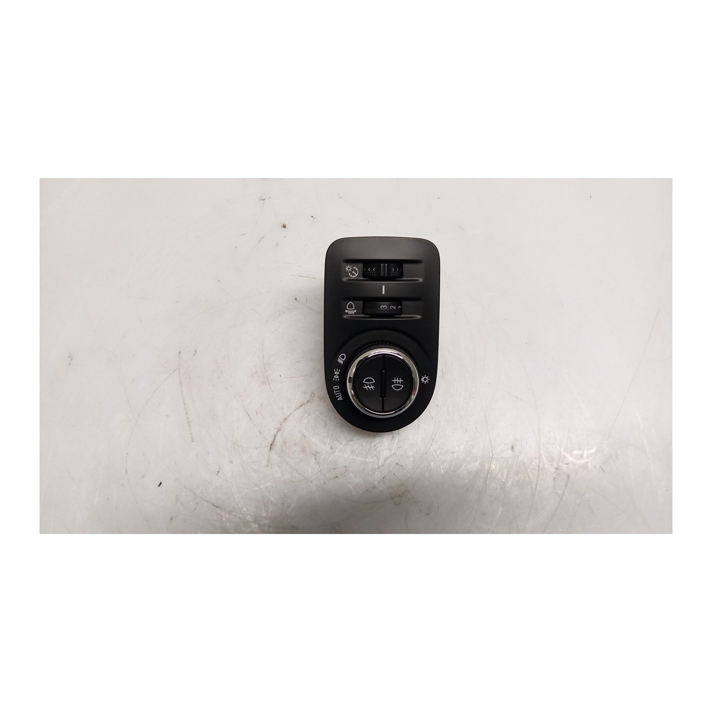 INTERRUTTORE BLOCCO COMANDO LUCI P/FENDIN./REG.MAN.ALTEZ.FARI 045 OPEL CROSSLAND (P17) (10/20-01/24) EB2ADT(HN05 39086302