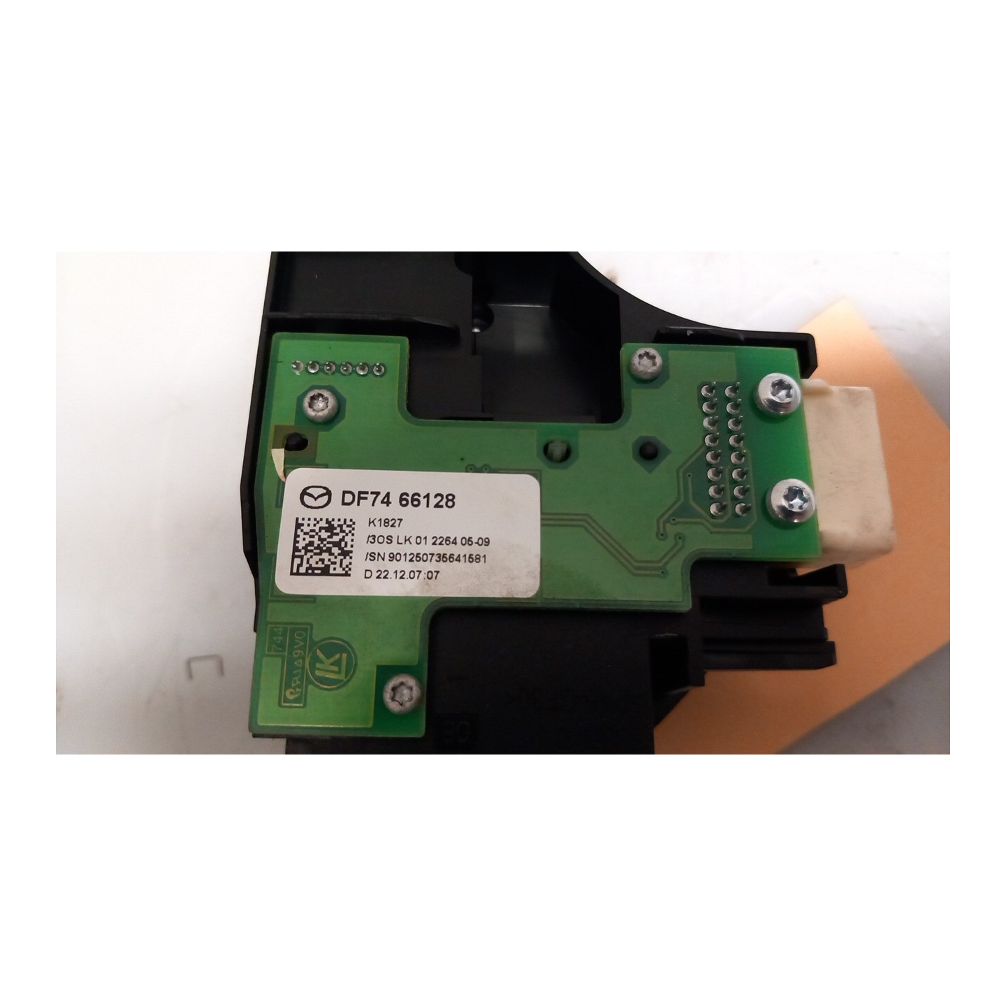 BLOCCO COMANDI TERGICRISTALLI 142 MAZDA MAZDA 6 2A SERIE (02/08-) RF GS1M66128