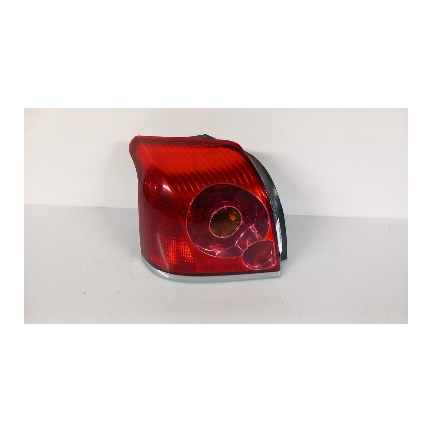 FANALE POST. 01-03-04-06 SX. 017 TOYOTA AVENSIS (04/03-04/09) 1CDFTV 8156105130