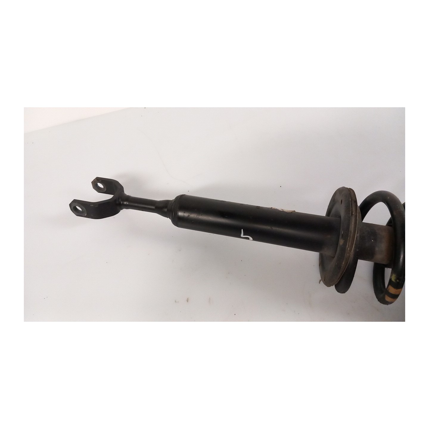 AMMORTIZZATORE ANT. BIANCO SX. 011 VOLKSWAGEN PASSAT (3B) (10/00-03/06) AVF 3B0413031Q