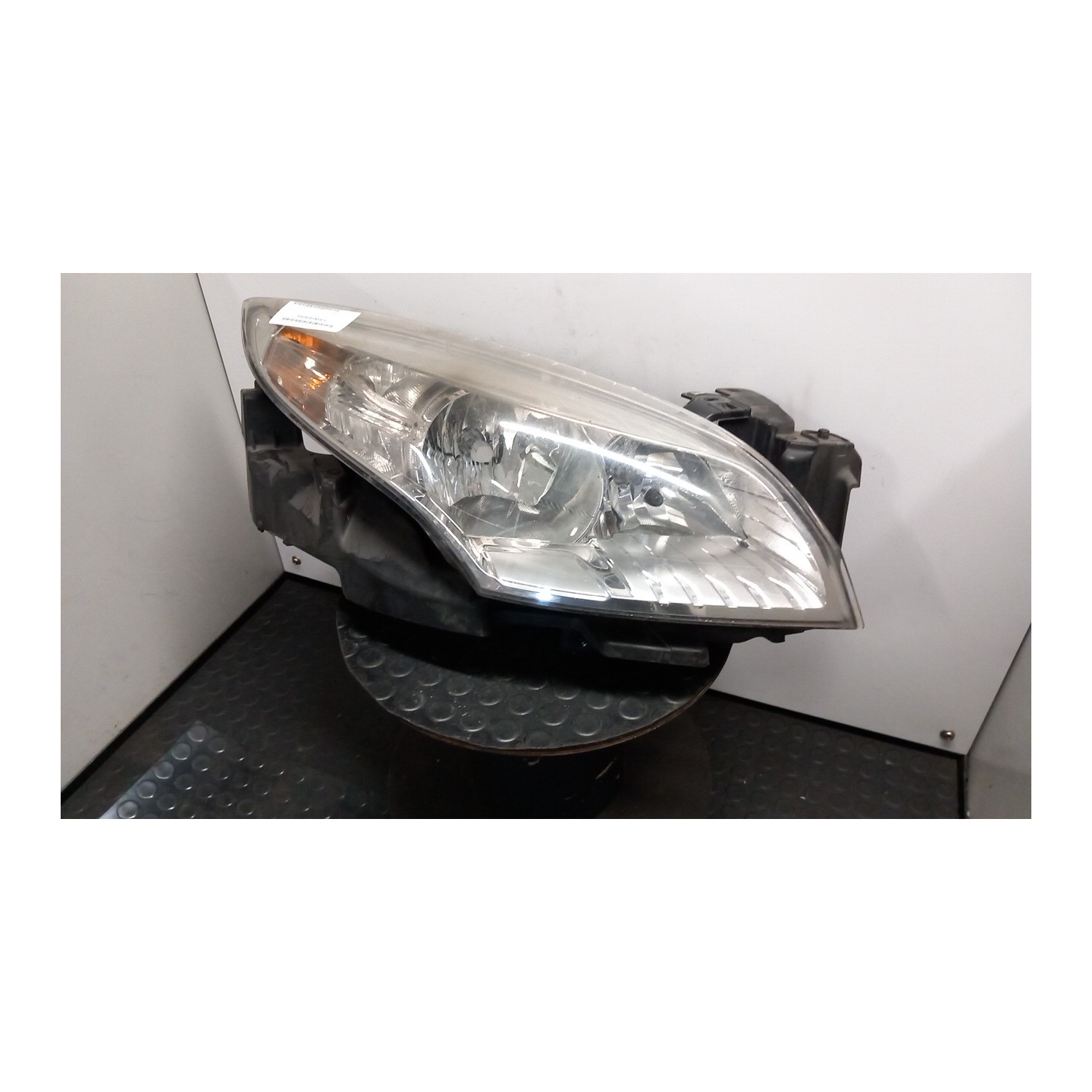 PROIETTORE DX. 069 RENAULT MEGANE 3A SERIE (10/08-) K9KJ8 260108719R
