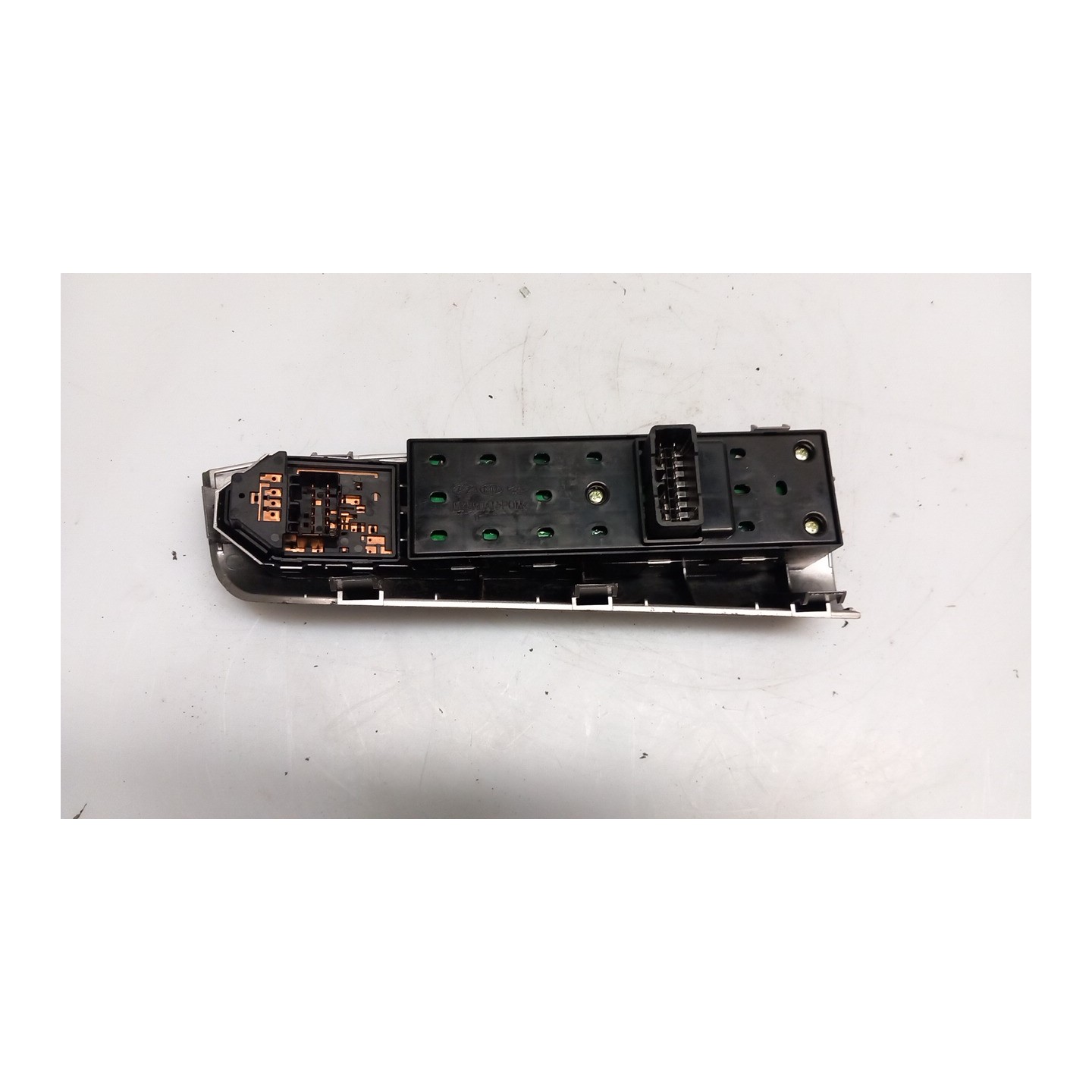 BLOCCO COMANDI ALZACRISTALLI C/CRISTALLI ELETTRICI OPST 007 KIA SPORTAGE 2A SERIE (10/04-05/11 G4GC 935701F010SS