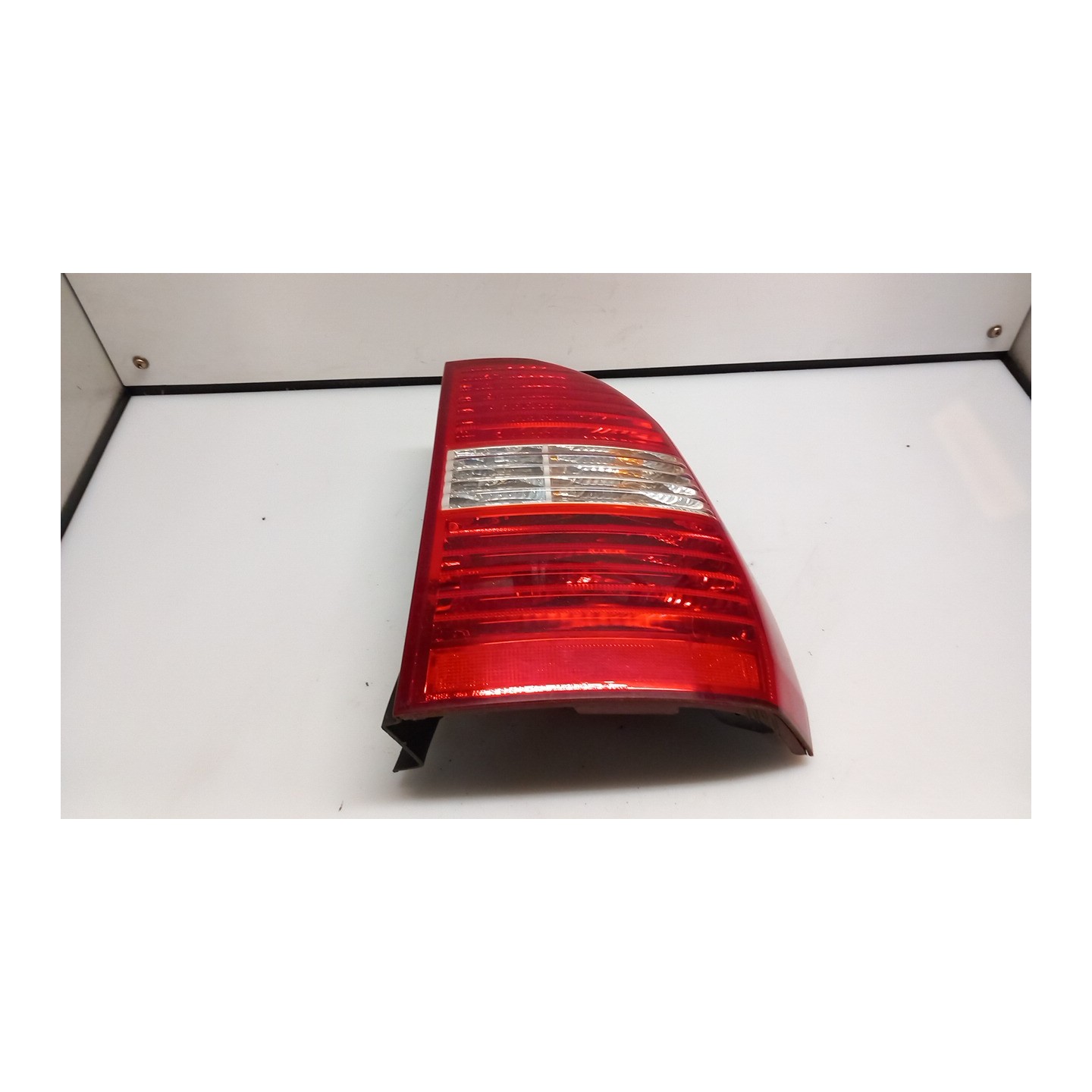 FANALE POST. DX. 012 KIA SPORTAGE 2A SERIE (10/04-05/11 G4GC 924021F011