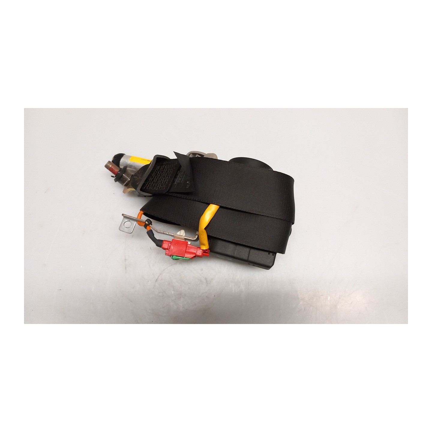 CINTURA DI SICUREZZA ANT. C/PRETENSIONATORE SX. 022 MITSUBISHI SPACE STAR (09/98-06/07) 4G13 MR915036