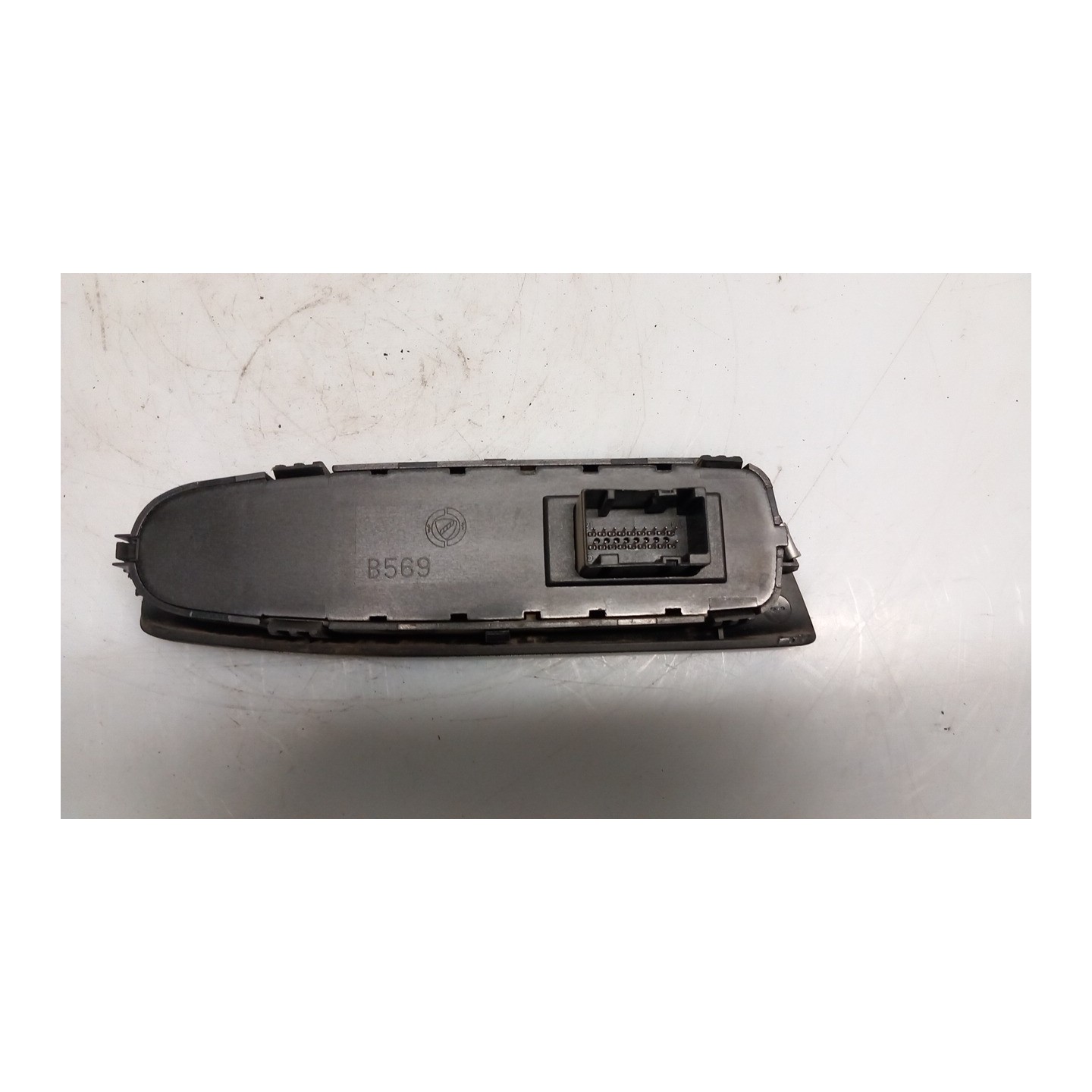 BLOCCO COMANDI ALZACRISTALLI E RETROVISORI EST. SX. 038 FIAT STILO (2C) (09/01-11/03) 182B6000 735297025
