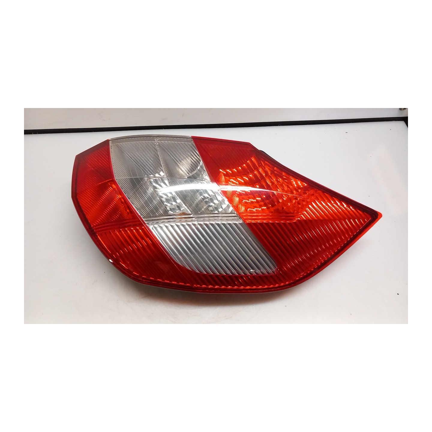 FANALE POST. DX. 088 RENAULT SCENIC 2A SERIE (06/03-08/09) K4MD8 8200474327