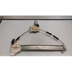 ALZACRISTALLO ELETTR. PORTA ANT. DX. 105 HYUNDAI I20 (07/18-03/21) G4LA 82404C7010