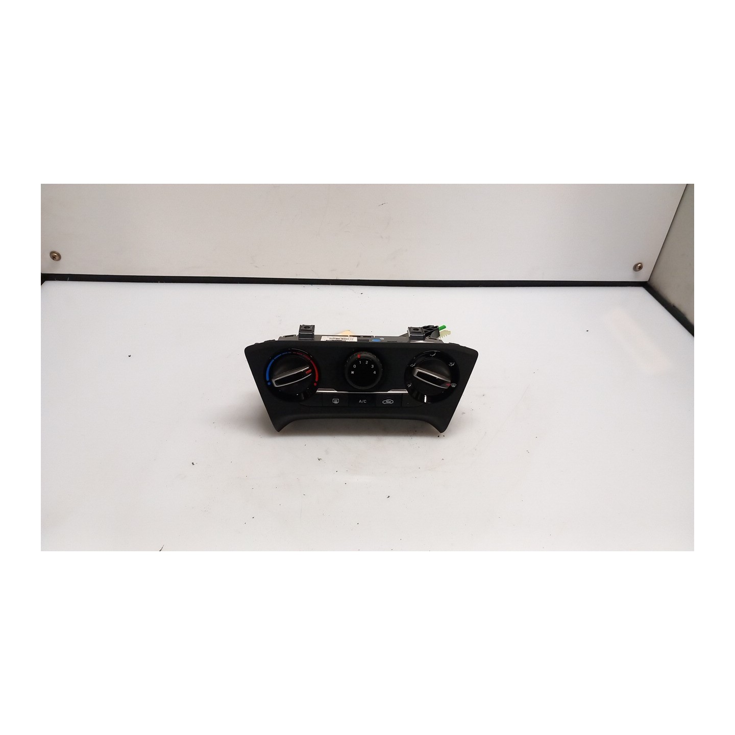 BLOCCO COMANDO CLIMATIZZAZIONE C/A/C 107 HYUNDAI I20 (07/18-03/21) G4LA 97250C8410RDR