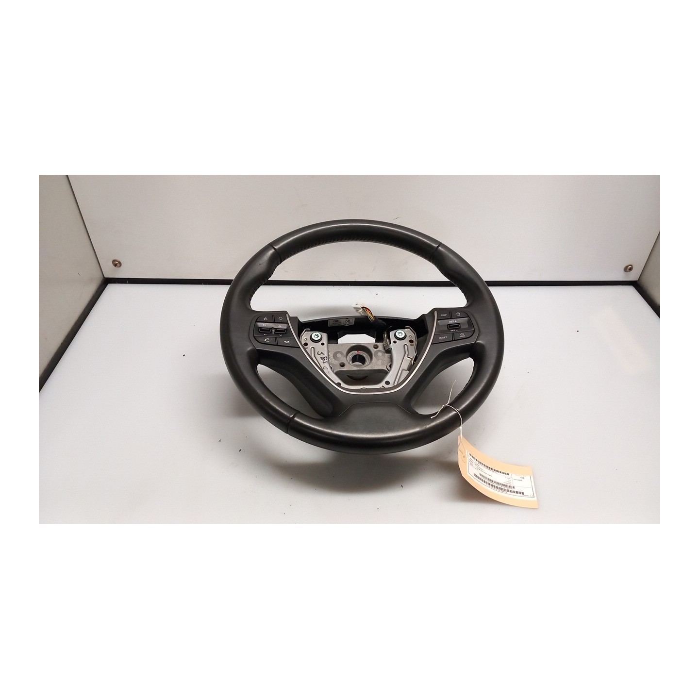 VOLANTE C/COMANDI RADIO 110 HYUNDAI I20 (07/18-03/21) G4LA 56100C8010TRY